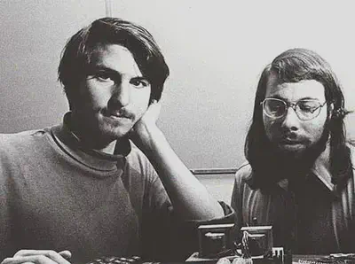 Steve Jobs y Steve Wozniak, creadores de Apple Computers